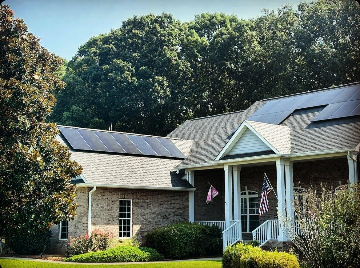 7 Things to Know Before You Buy or Sell a Home with Solar